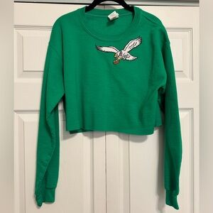 Green Cropped Sweatshirt with Eagle Design